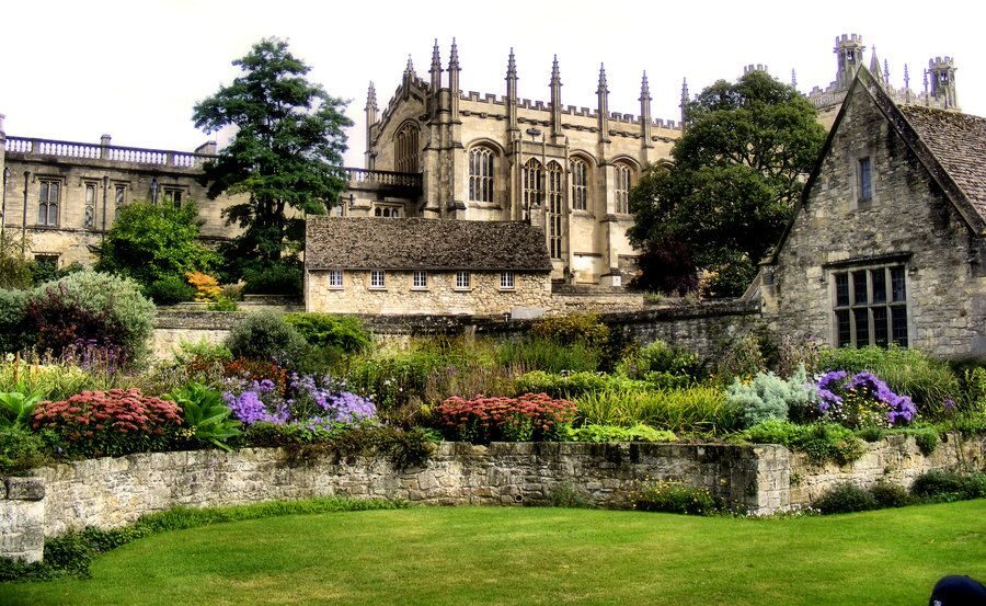 Oxford 3-Hour Private Walking Tour - Why this 3-hour private format works in Oxford