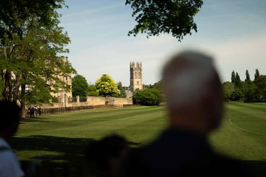 Oxford: Alumni-led Tour & Punt w/ New College Option - Bodleian, Radcliffe, All Souls: architecture that rewards slow looking