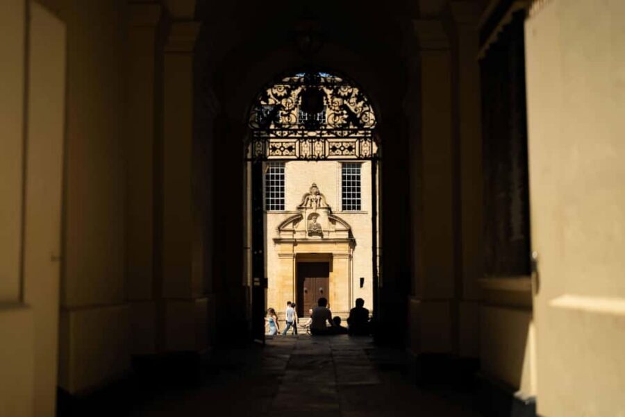 Oxford: Alumni-led Walking Tour w/opt New College - Key highlights you’ll care about
