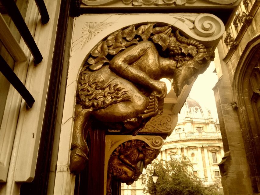 Oxford: C.S. Lewis & J.R.R. Tolkien Guided Walking Tour - Guides who answer real questions (and sometimes improve your trip)