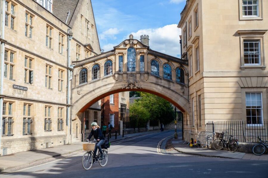 Oxford: City Bike Tour with Student Guide - Port Meadow and parks beyond the city center
