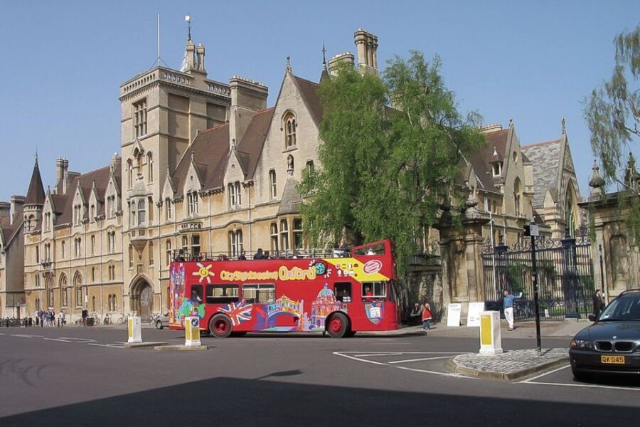 Oxford: City Sightseeing Hop-On Hop-Off Bus Tour - From Railway Station to Martyr’s Memorial: your 18-stop circuit