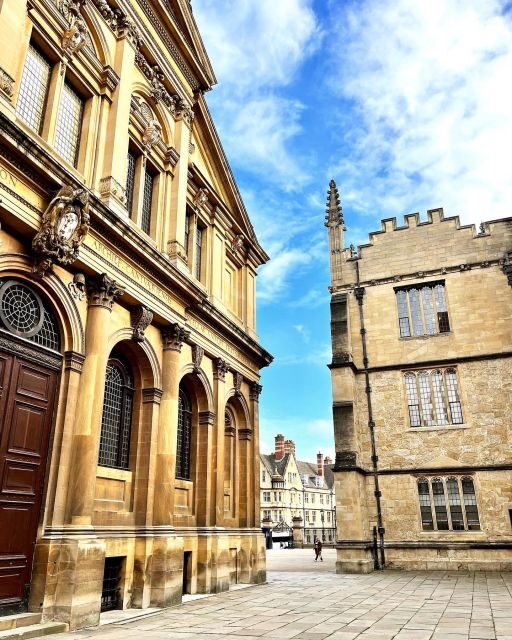 Oxford: City & University Tour with College entry included - Why this Oxford University tour feels different on foot