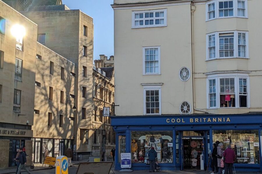 Oxford: CS Lewis and JRR Tolkien Walking Tour - Exeter College: Where Tolkien Studied