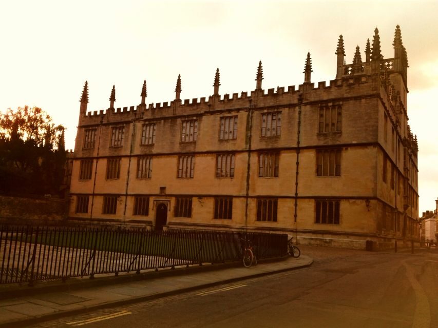 Oxford: Harry Potter Insights Divinity School Group Tour - Oxford student life vs Hogwarts: the comparison that makes it click