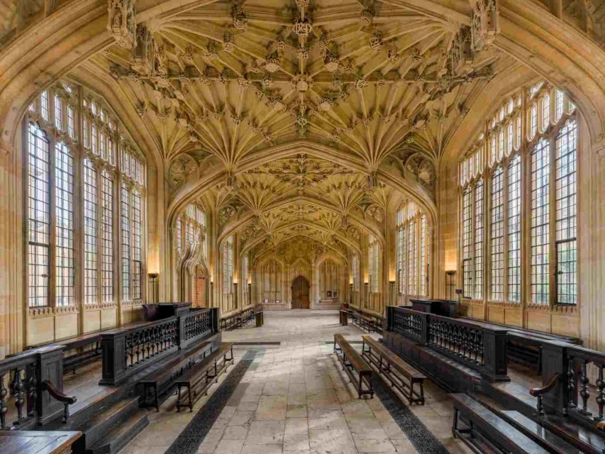 Oxford: Harry Potter Walking Tour Including New College - Filming Locations, Character Trivia, and the Interactive Quiz