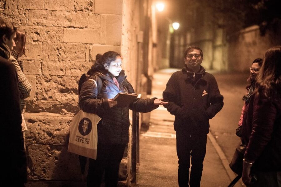 Oxford: Haunted Oxford Tour - by Uncomfortable Oxford™ - A different kind of ghost story walk in Oxford