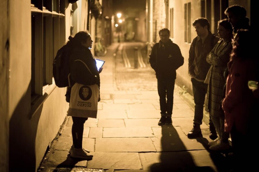 Oxford: Haunted Oxford Tour - by Uncomfortable Oxford™ - What you hear: origins, oral history, and why the stories stick