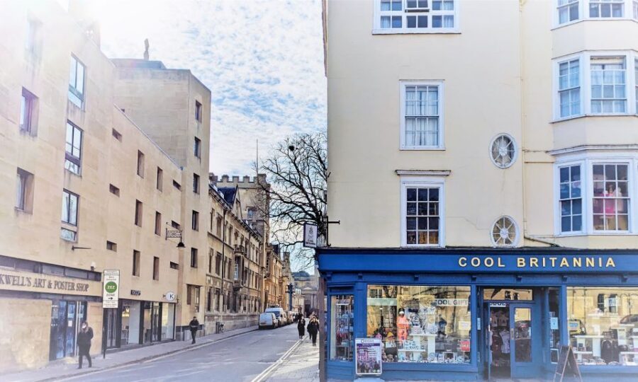 Oxford: Official University and City Walking Tour - Radcliffe Square and the Bridge of Sighs: the photo stop with a purpose