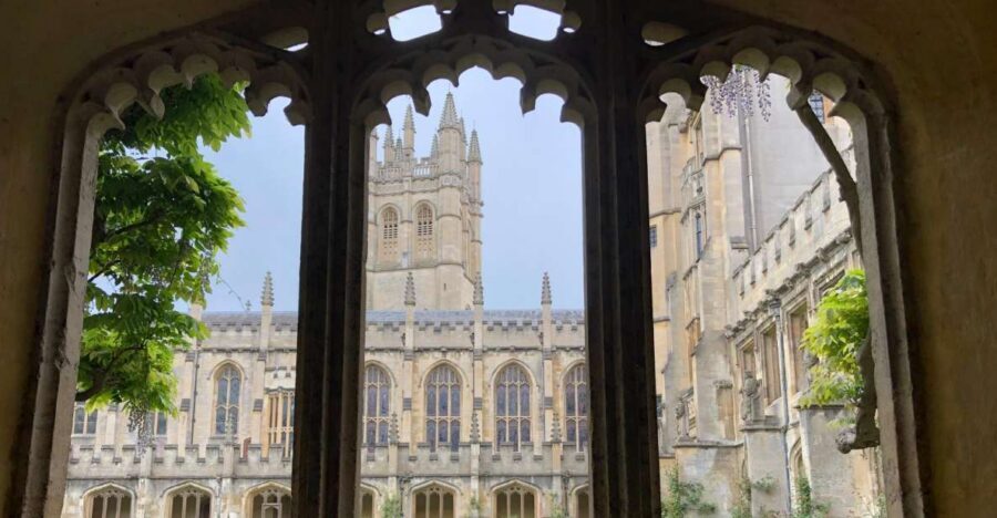 Oxford: Private City Tour & University Historical Highlights - Starting at the Ashmolean: a smart warm-up for Oxford’s university world