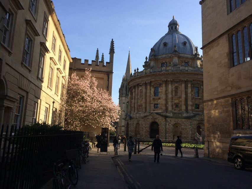 Oxford: Private City Tour & University Historical Highlights - Oxford Martyrs to Broad Street: walking the city’s old edges
