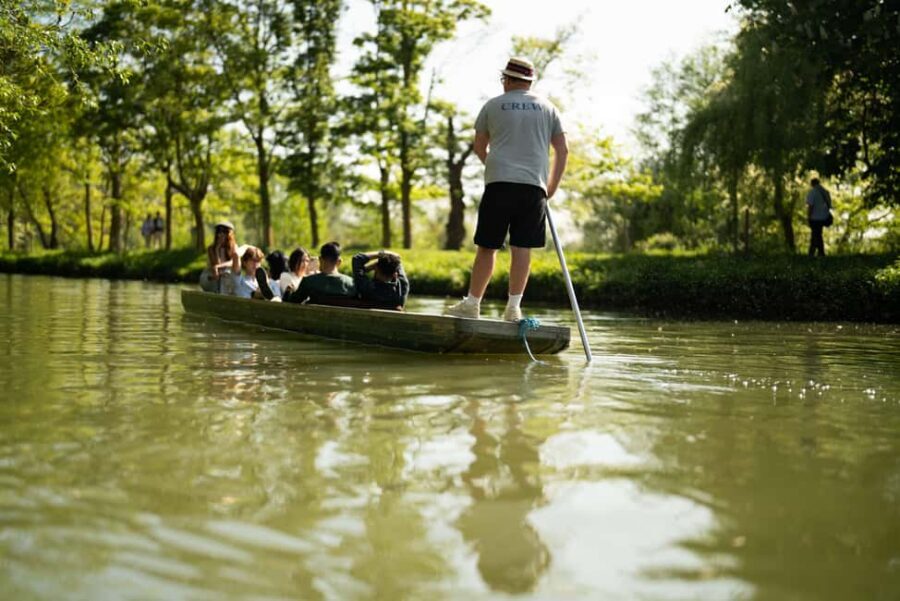 Oxford: Private Punting Tour on the River Cherwell - Price and value: $68 for up to four on a private punt