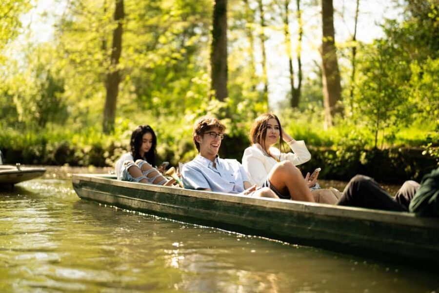 Oxford: Private Punting Tour on the River Cherwell - What to bring (and what to do before you board)