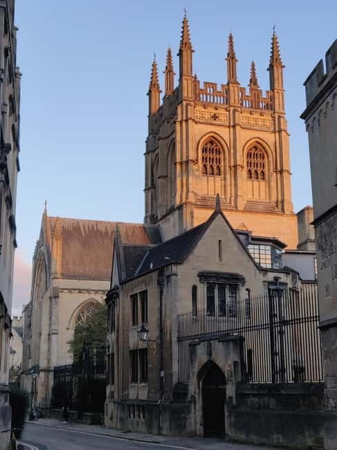 Oxford: Tolkien, Lewis and Alice Walking Tour. Small group! - The Inklings Trail: Eagle and Child to the Sheldonian Theatre