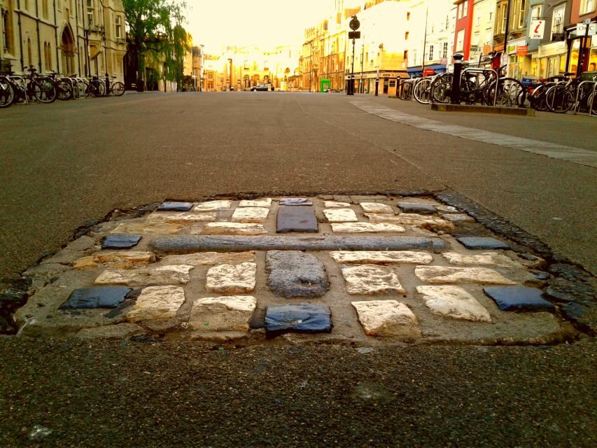 Oxford University: Guided Small Group Walking Tour - Oxford Colleges in 105 Minutes: What This Tour Really Delivers