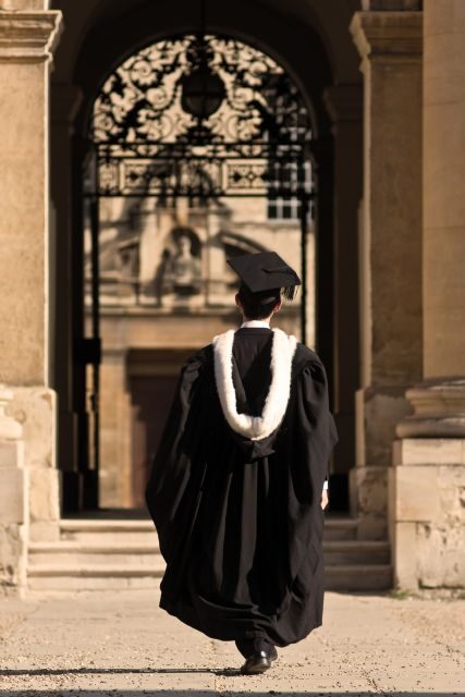 Oxford University: Guided Small Group Walking Tour - Guided Like a Student Talks: The Guide Style That Wins Reviews