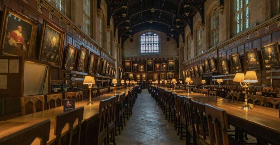 Oxford: University Walking Tour with Christ Church Visit - Sheldonian Theatre: Oxford ceremonies through a student lens