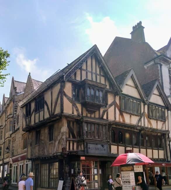 Oxford's famous and secret wonders in Italian - Starting at the Randolph Hotel and getting your bearings fast