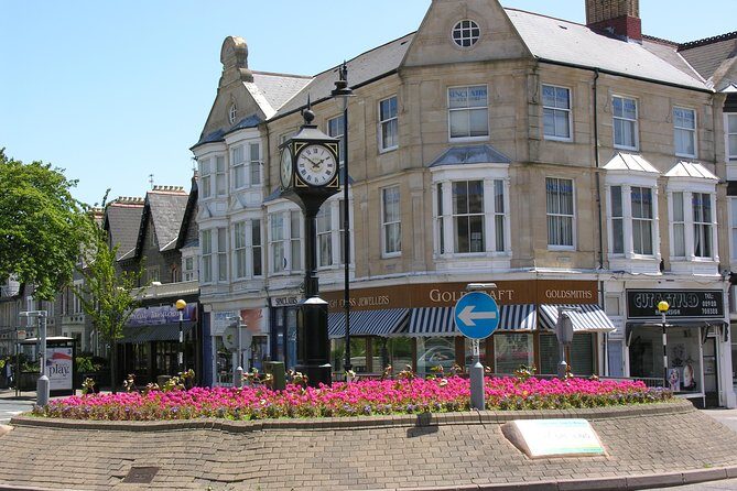 Personally guided walking tours of Penarth. - The War Memorial: making history feel personal