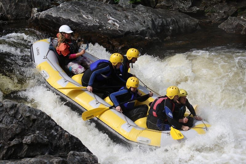 Pitlochry, Scotland: Summer White Water Rafting Tour - Coming back across the Loch: how the day winds down