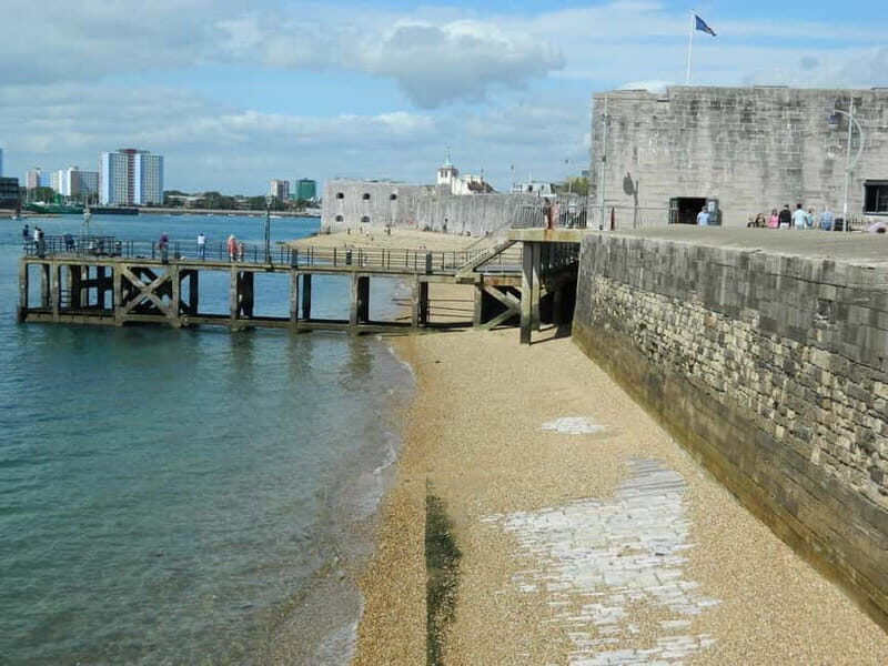 Portsmouth: Old Portsmouth, United Kingdom, Guided Walk - Who this tour suits best (and who should rethink it)