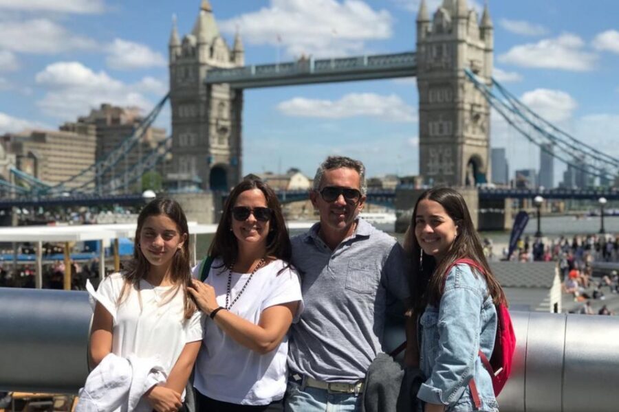 Private Full Day Tour – Fast Track Tower of London and Lunch - Clink Prison Museum and the Golden Hind: London’s Dark-to-Seafaring Contrast