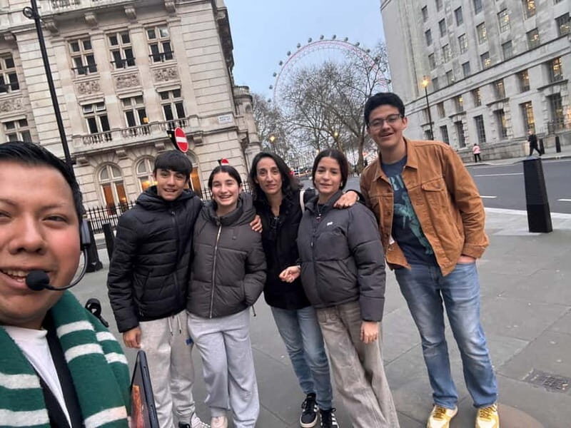 Private Harry Potter Tour in London - Wand loan, Sorting Hat, and the Hogwarts House Award payoff