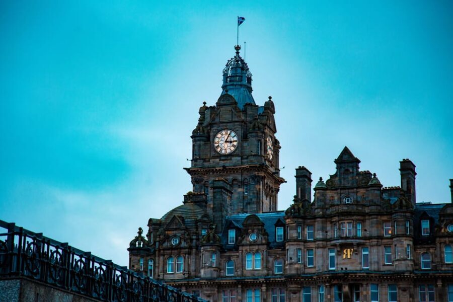 Private tour: discover the city which inspired Harry Potter - Walking logistics for a 2-hour Old Town route (and what to pack)