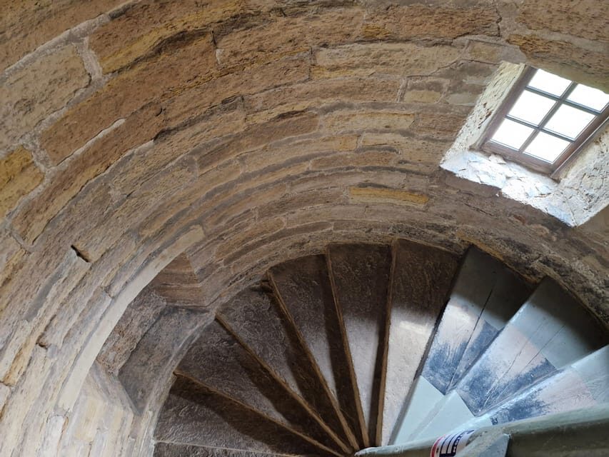 Queensferry: Sightseeing Cruise to Inchcolm Island - Inchcolm Abbey: Medieval Buildings With Real Atmosphere
