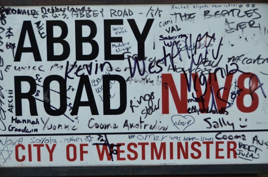 Rock ‘n Roll London Tour By London Taxi - Abbey Road to Tin Pan Alley: the route that tells the story