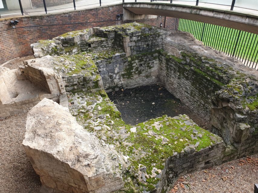 Roman Ruins to Blitz Bombings: London's Fiery History - St Paul’s Cathedral: Christopher Wren and the post-fire storyline