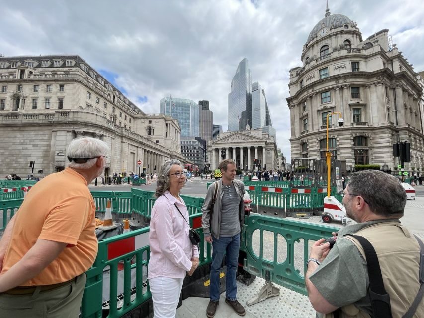 Roman Ruins to Blitz Bombings: London's Fiery History - Guildhall and the eight-century-old Lord Mayor angle