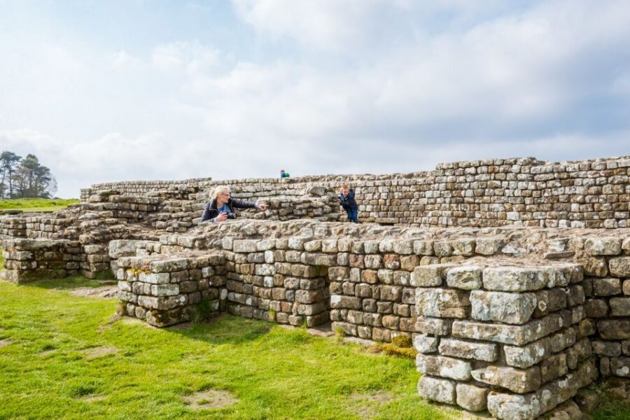 Rosslyn Chapel and Hadrian's Wall Small Group Day Tour - Hadrian’s Wall and Housesteads Fort: the northern edge of empire