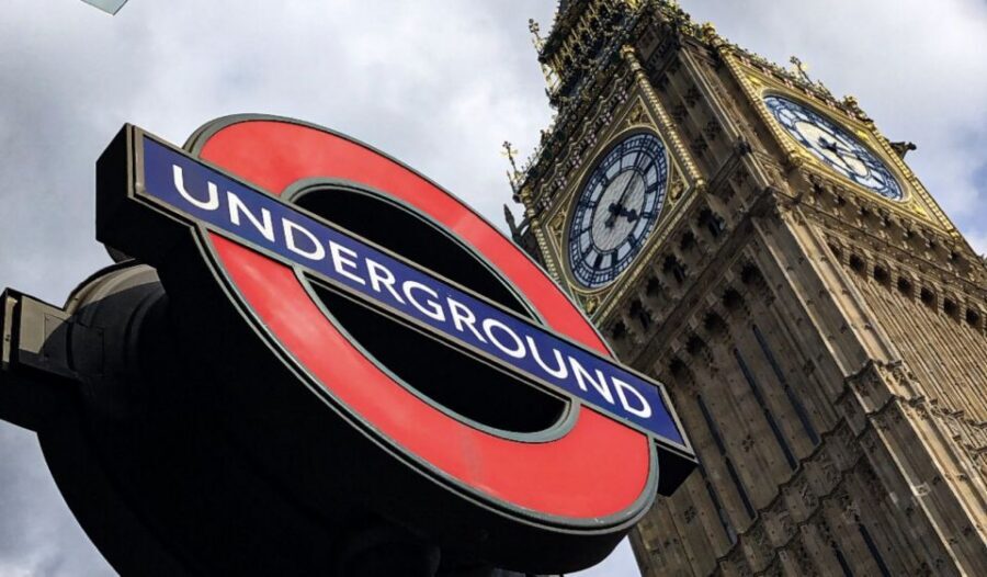 Royal London: from Saxons to Tudors & Stuarts Walking Tour - Key Highlights Worth Caring About