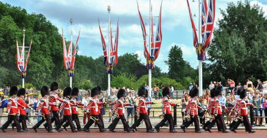 Royal London Walking Tour - Meeting Outside the King’s Gallery at 10:00: The One Logistics Detail That Can Make or Break It