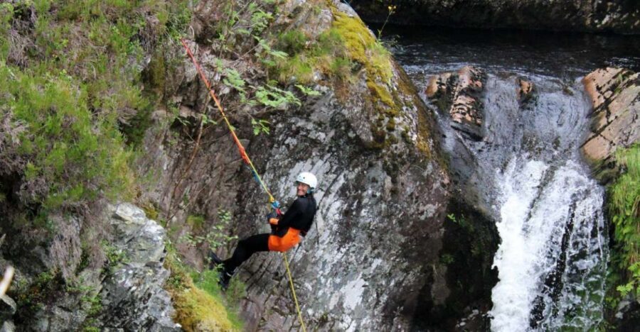 Roybridge, Lochaber: CANYONING - Laggan Canyon - Meeting at the layby in Roybridge: gear up without the hassle