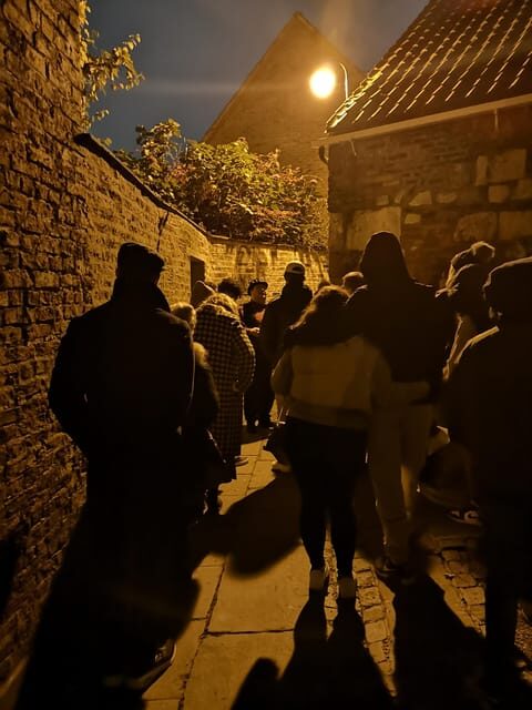 Shadows of York: Ghost Walk and Horrible History. - What 90 minutes feels like on a York ghost walk at night