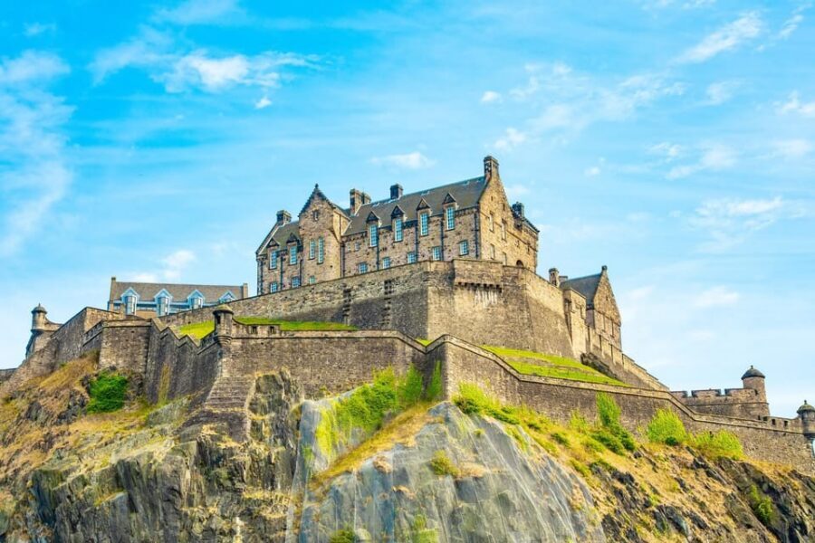Skip-the-line Edinburgh Castle with Old Town Walking Tour - St Giles’ Cathedral and the Royal Mile: The Story Setting Before the Fortress