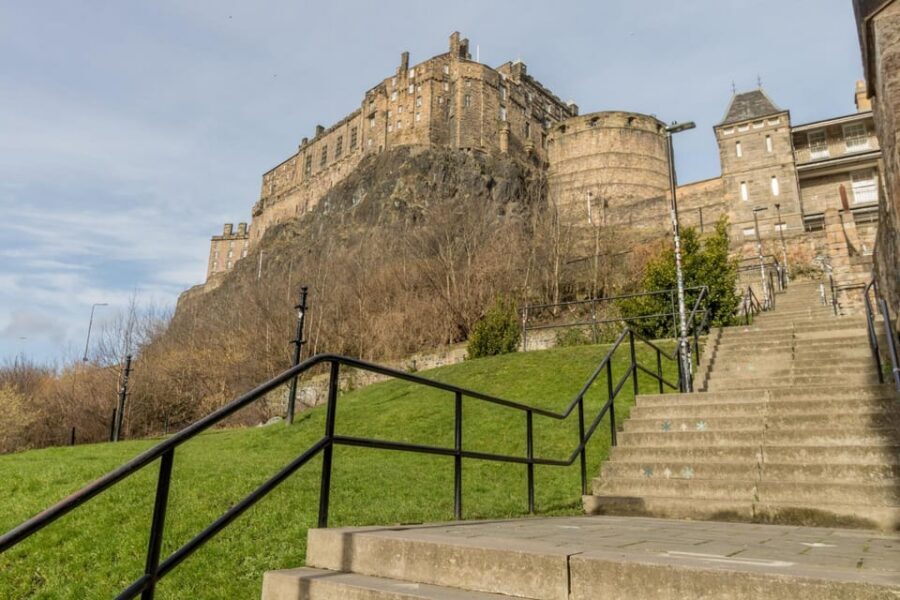 Skip-the-line Edinburgh Castle with Old Town Walking Tour - War Memorials and the National War Museum Areas: Not Just Royalty