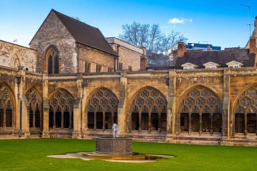 Skip-the-Line London Westminster Abbey Guided Tour in German - Key highlights you’ll feel on the day