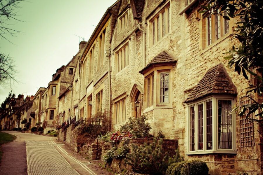 Southampton: London via the Cotswolds, Oxford and Pub Lunch - Cotswolds villages first: Bibury and Arlington Row at the start of the day