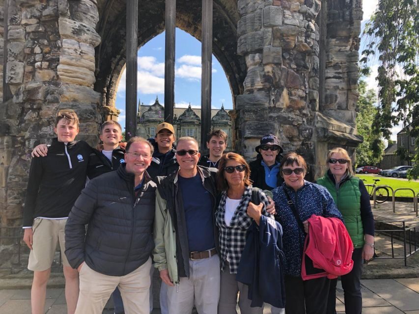 St Andrews: City Highlights Walking Tour with Cocktail - St Andrews in 2 Hours: A Smart Mix of Sights and Sip