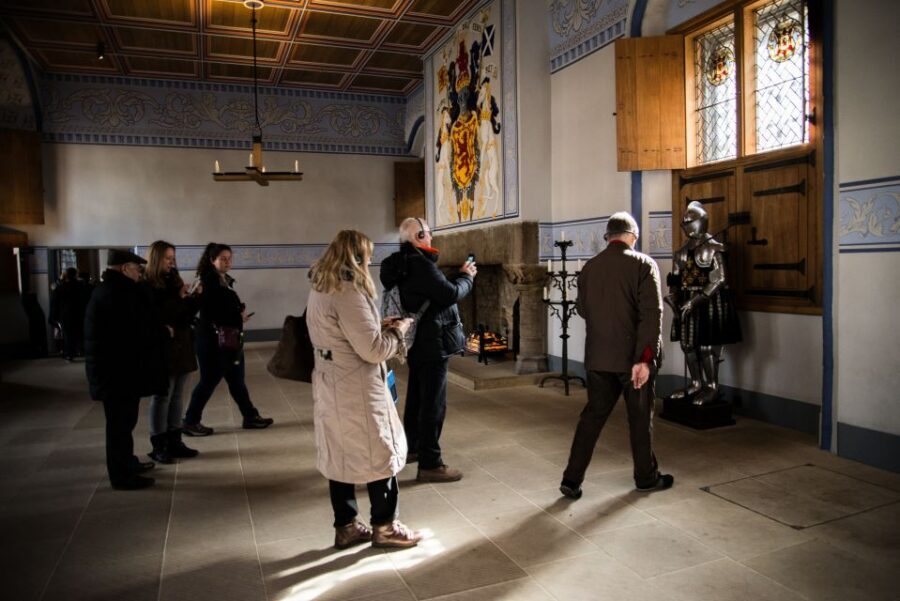 Stirling Castle, Highland Lochs & Whisky Tour from Edinburgh - Stirling Castle and Old Stirling: Where to Spend Your Time