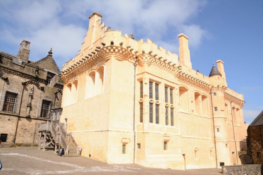 Stirling Castle: Skip-the-Line Guided Tour in Spanish - Key highlights to expect