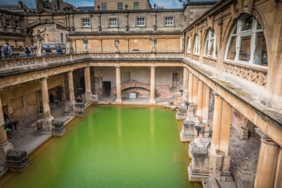 Stonehenge & Bath: Full-Day Coach Tour from London - The Coach Views Before Bath: Pulteney Bridge, Bath Circus, and the Big Picture