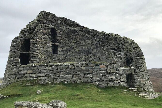Stornoway: Guided Tour of the Isle of Lewis - Stop 4: Carloway Broch—ancient stronghold views (and some uneven ground)