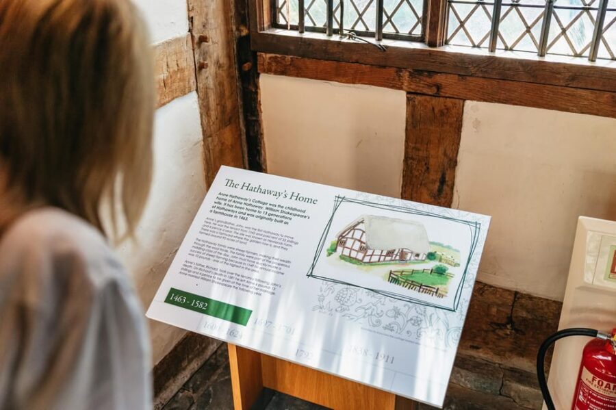 Stratford-upon-Avon: Anne Hathaway's Cottage Entry ticket - Shakespeare Birthplace Trust Collections: Old Artifacts, Clear Context