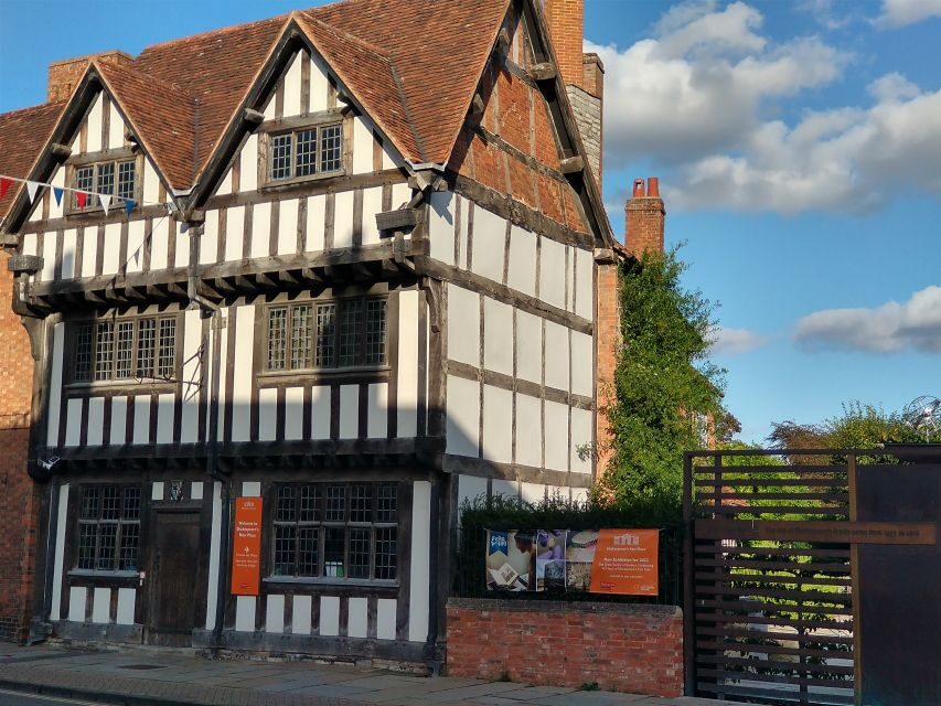 Stratford-Upon-Avon: The Famous Walk Talk Show - Tudor England and the “iconoclastic forces” you can’t ignore