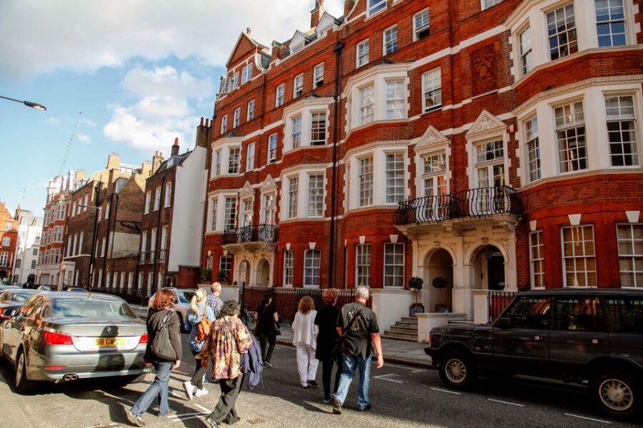 The Beatles London Walking Tour - Your Beatles walking route starts at Dominion Theatre