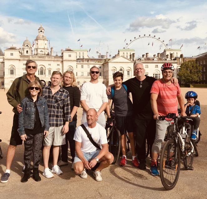 The London "Big Six" and a Pub. 5.5 hour tour - Riding the Thames toward Tower Bridge and the Tower of London